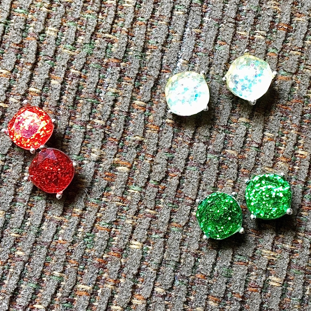 3 pair of stud style earrings